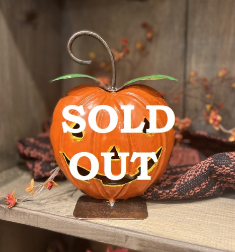 METAL PUMPKIN CANDLE HOLDER SMALL